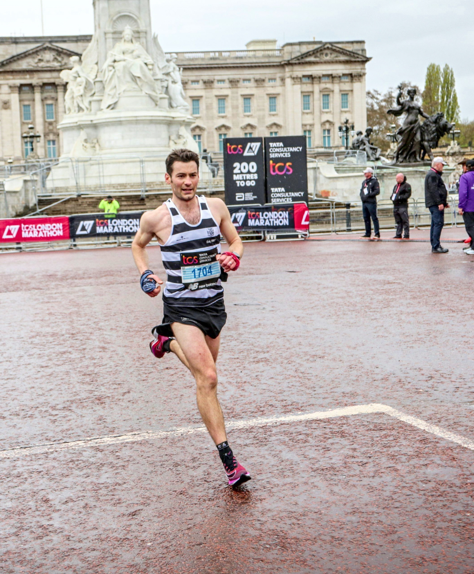 Nick Weston turning onto The Mall at the finish of London Marathon 2023
